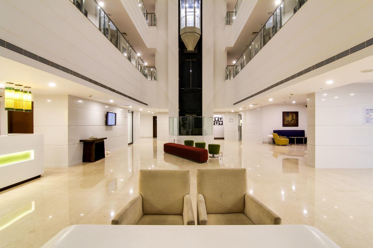 Lemon Tree Hotel, Banjara Hills, Hyderabad Exterior foto