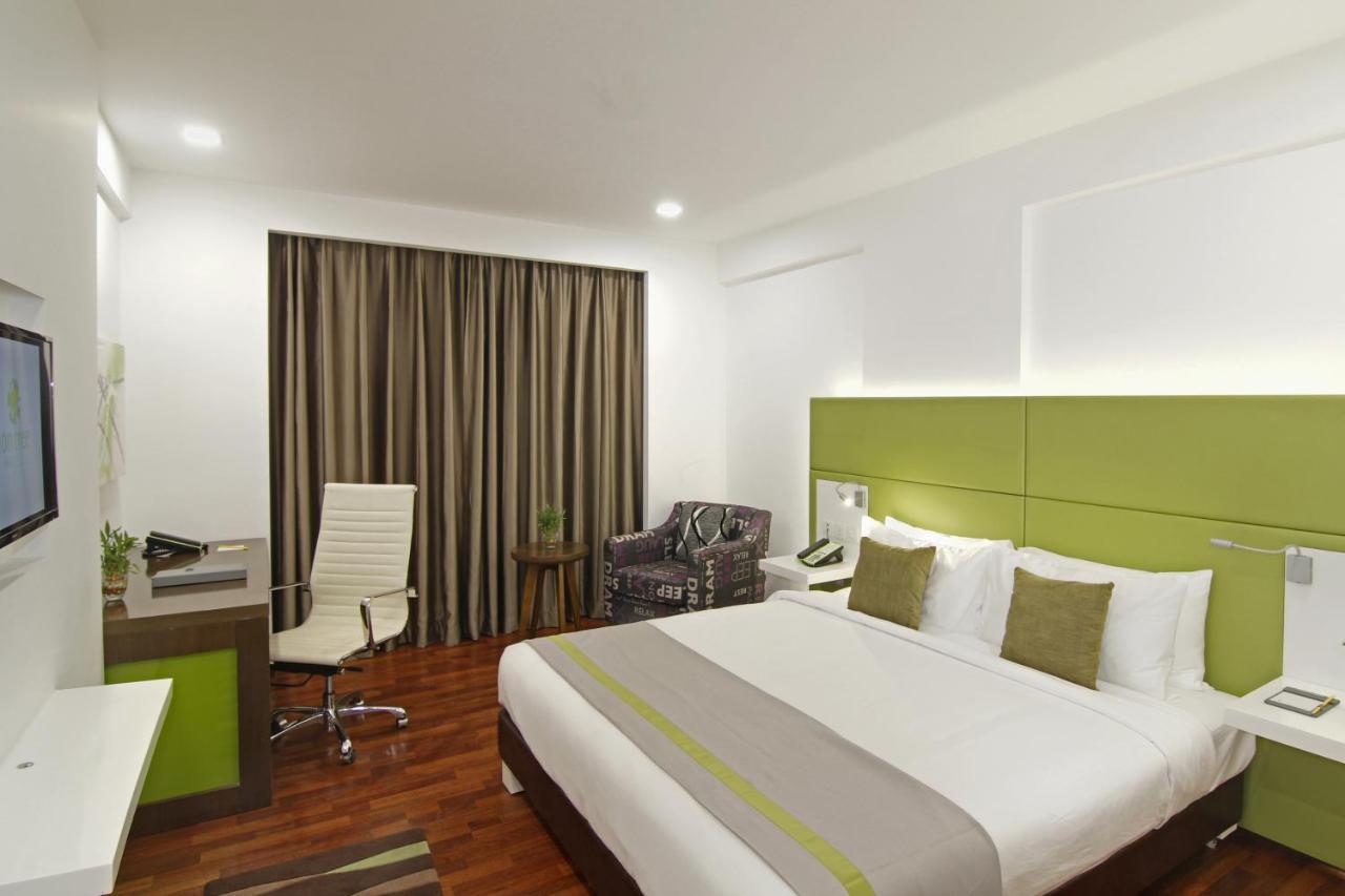 Lemon Tree Hotel, Banjara Hills, Hyderabad Exterior foto